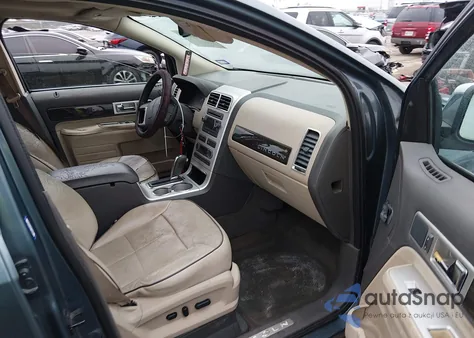 2010 Lincoln Mkx z USA, uszkodzony, nr VIN 2LMDJ6JC3ABJ34639